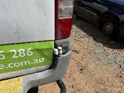View FORD TRANSIT 2006 2 Door Van Breaking