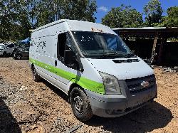 View FORD TRANSIT 2006 2 Door Van Breaking