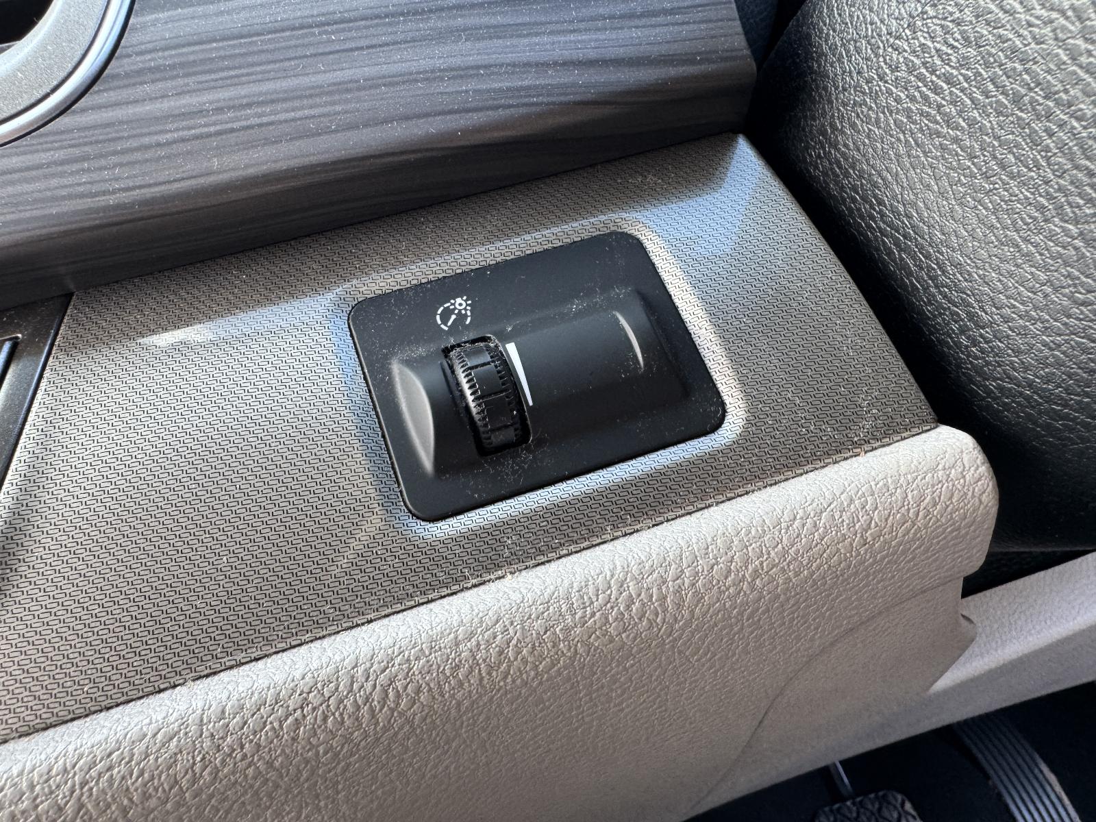 View LDV G10 2018 5 Door Station Wagon Breaking