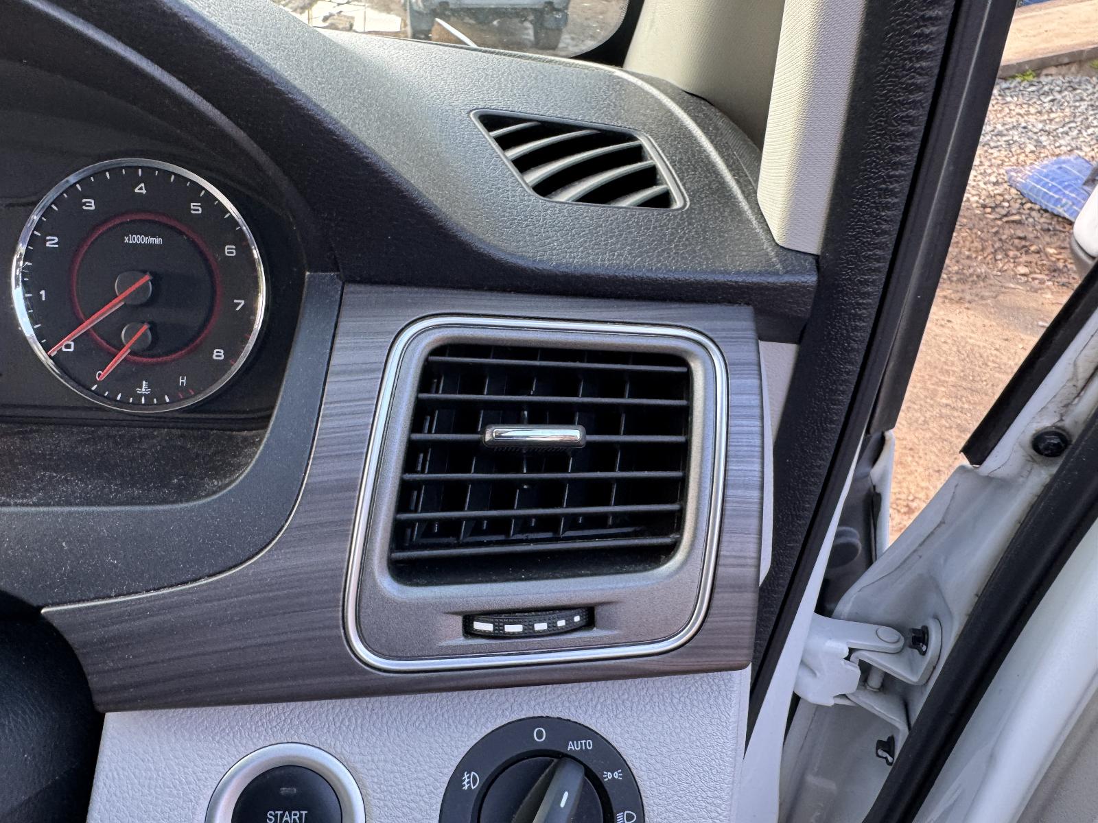 View LDV G10 2018 5 Door Station Wagon Breaking