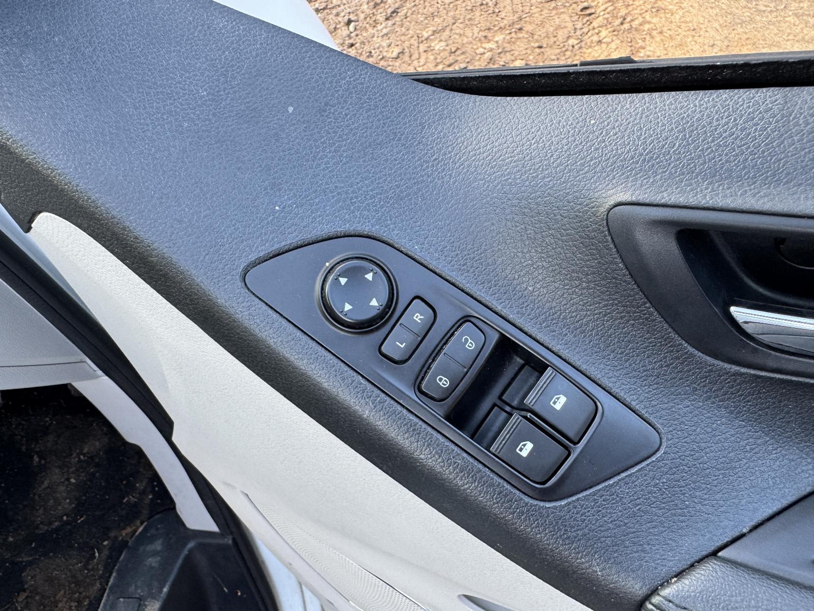 View LDV G10 2018 5 Door Station Wagon Breaking