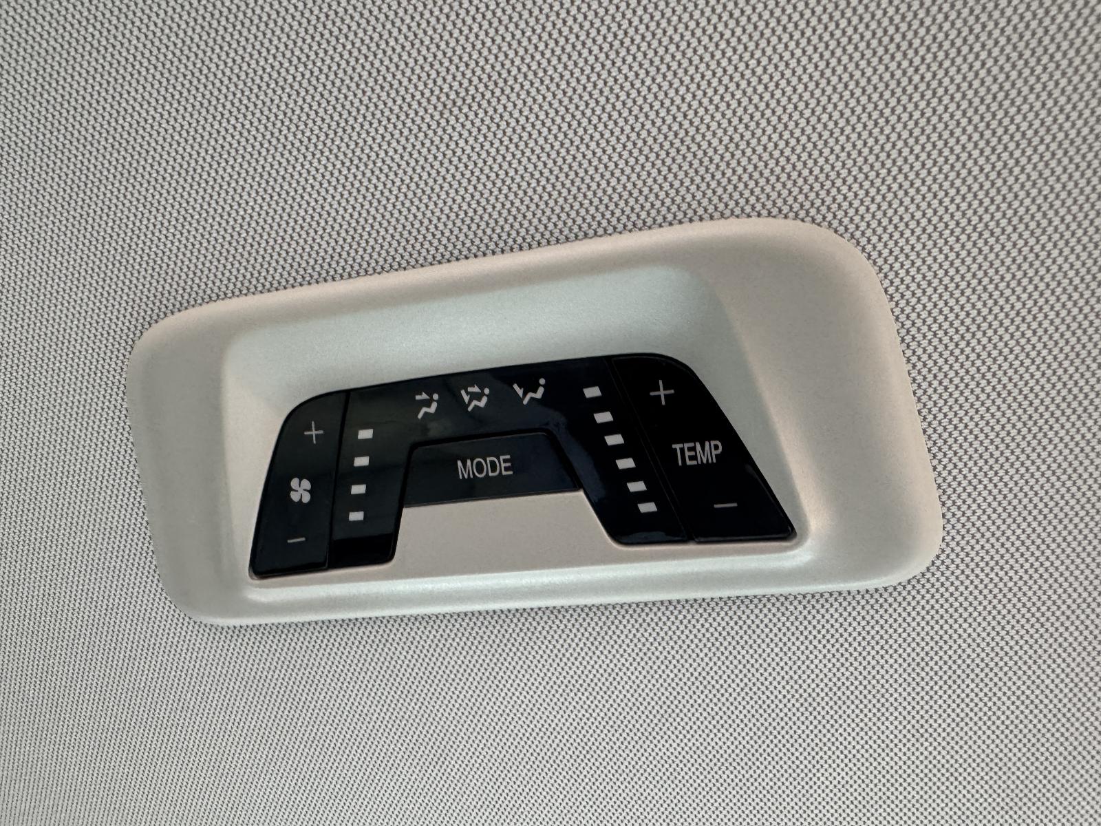View LDV G10 2018 5 Door Station Wagon Breaking