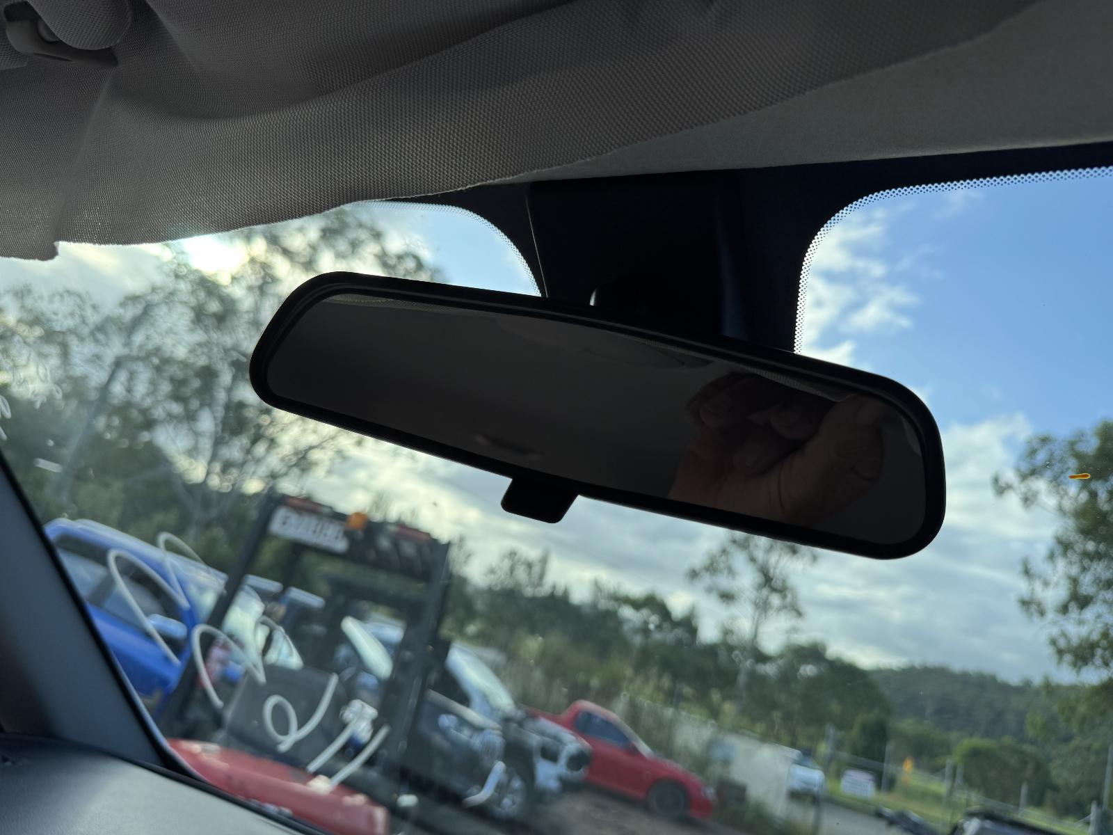 View LDV G10 2018 5 Door Station Wagon Breaking