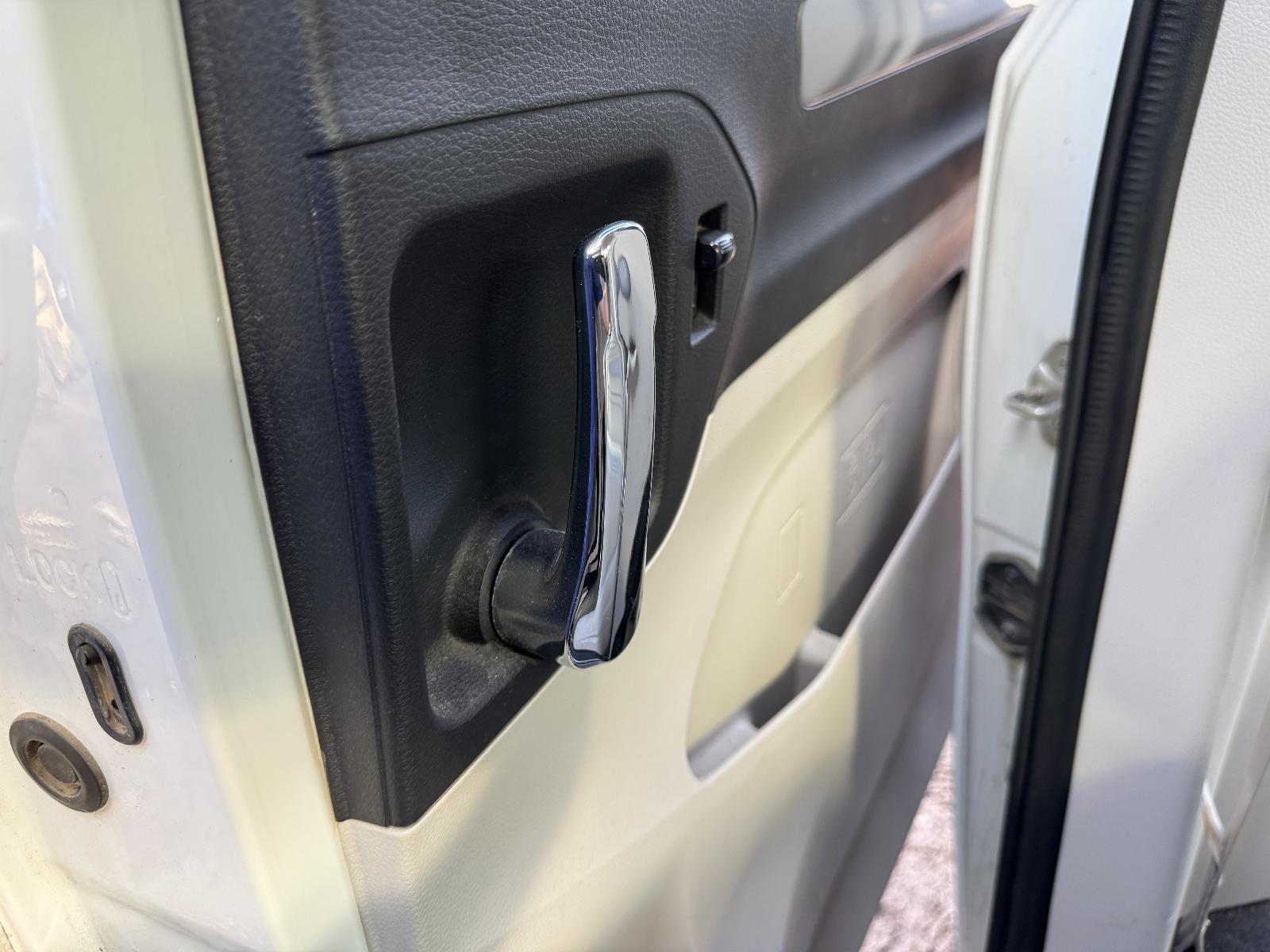 View LDV G10 2018 5 Door Station Wagon Breaking