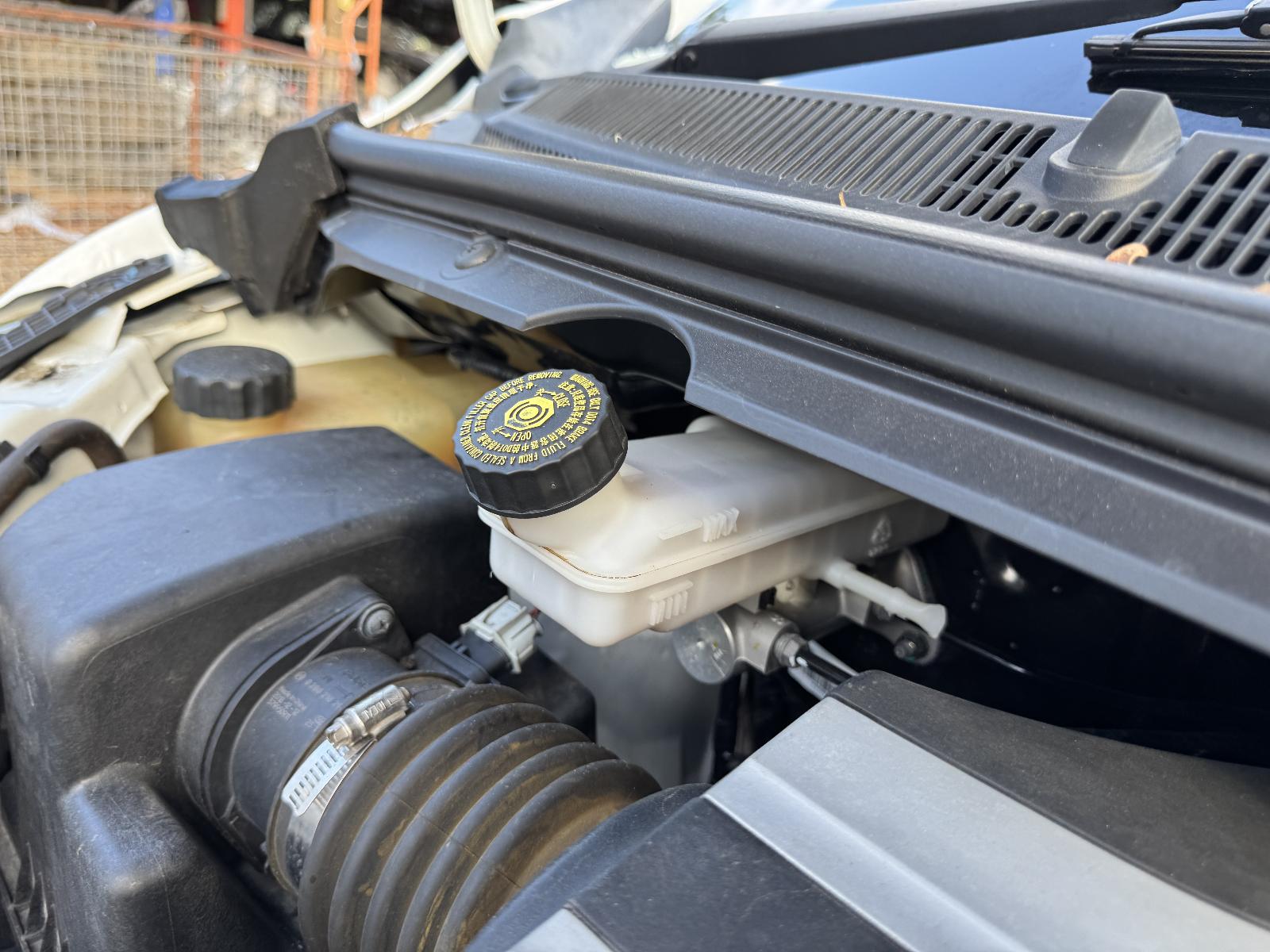 View LDV G10 2018 5 Door Station Wagon Breaking