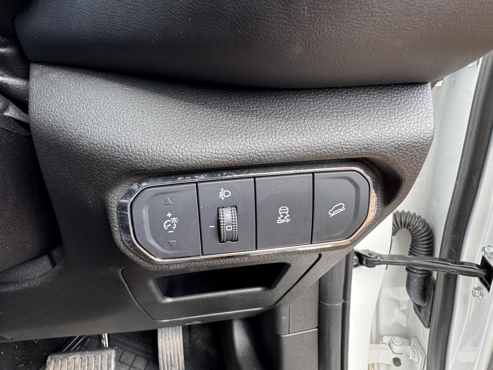 View HAVAL JOLION 2022 5 Door Station Wagon Breaking