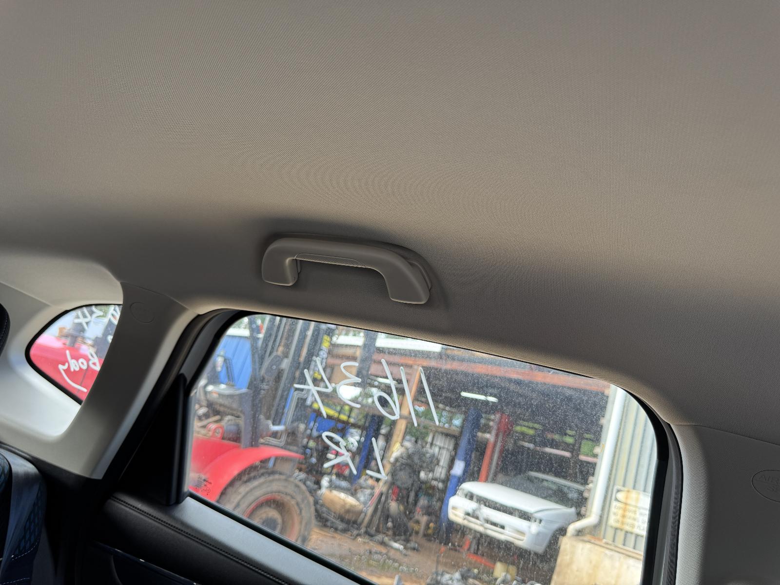 View HAVAL JOLION 2022 5 Door Station Wagon Breaking