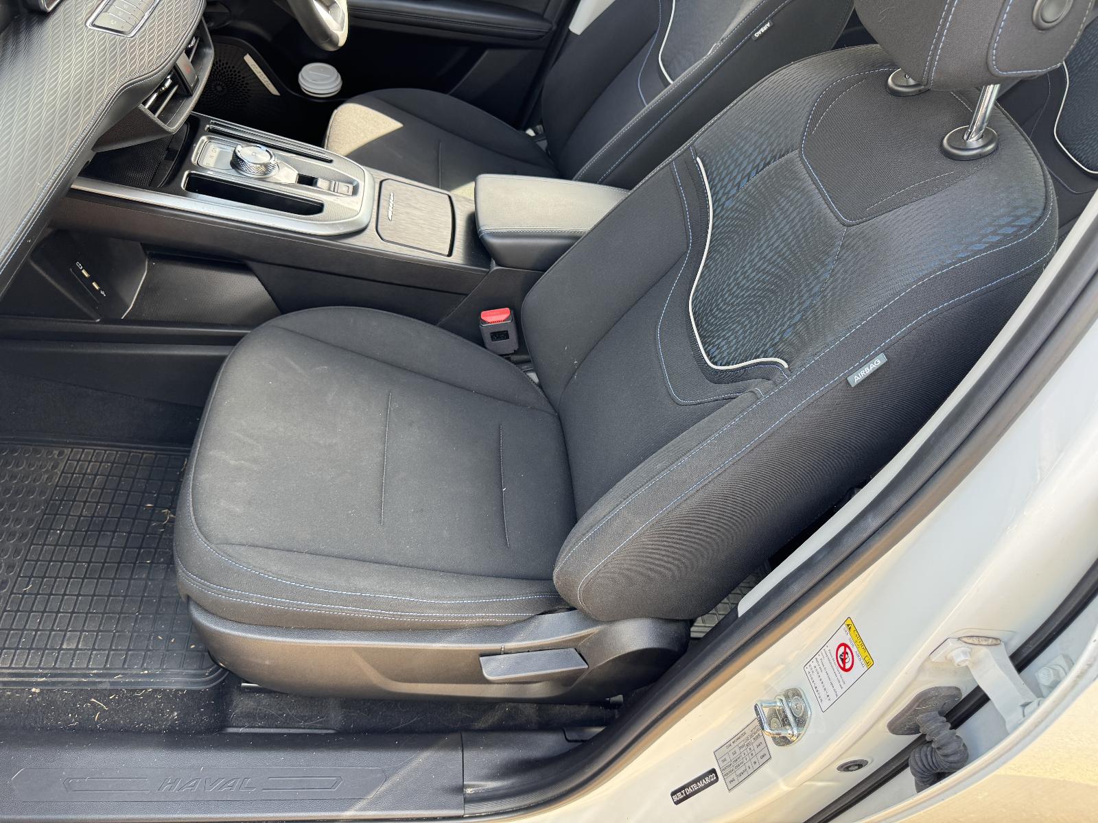 View HAVAL JOLION 2022 5 Door Station Wagon Breaking