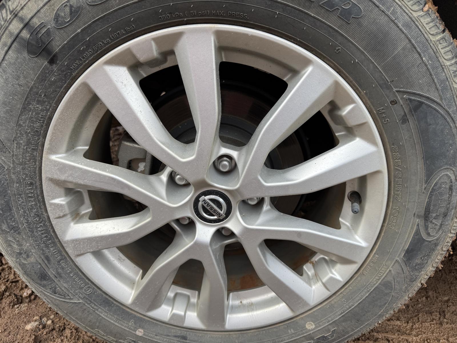 View NISSAN XTRAIL 2022 5 Door Station Wagon Breaking