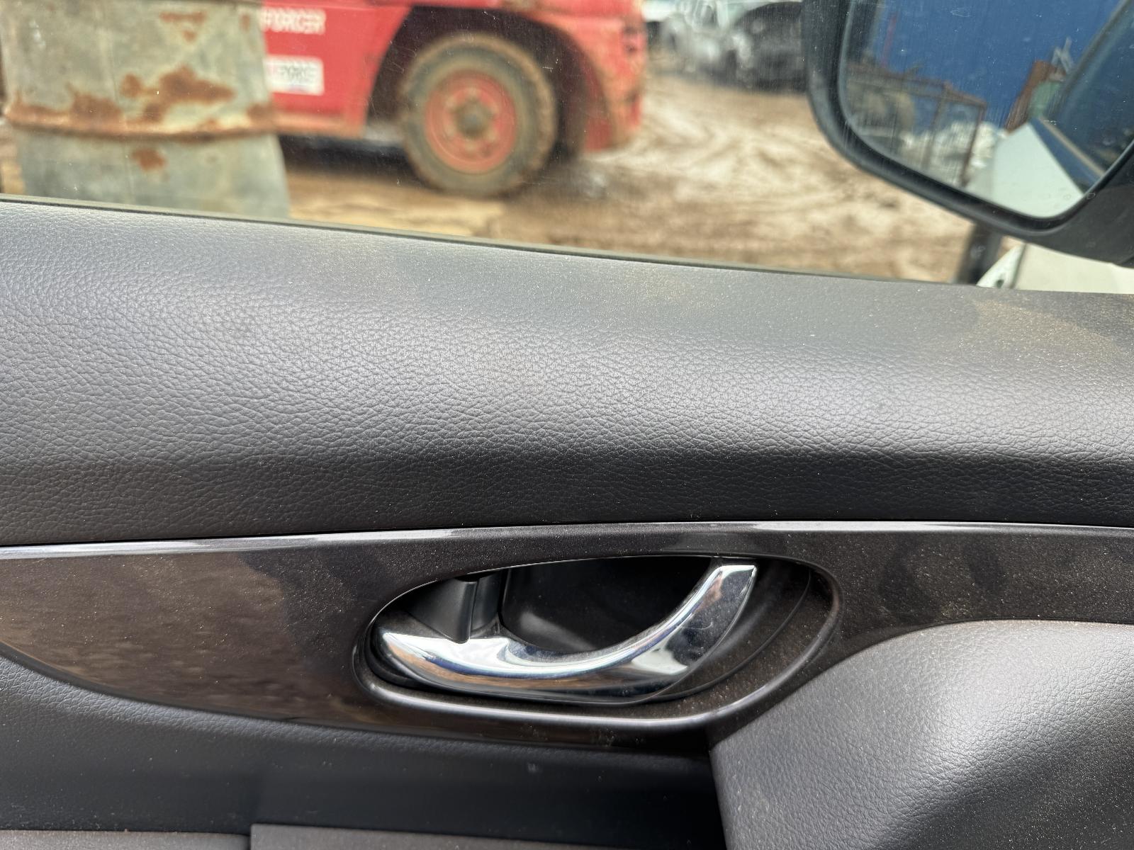 View NISSAN XTRAIL 2022 5 Door Station Wagon Breaking