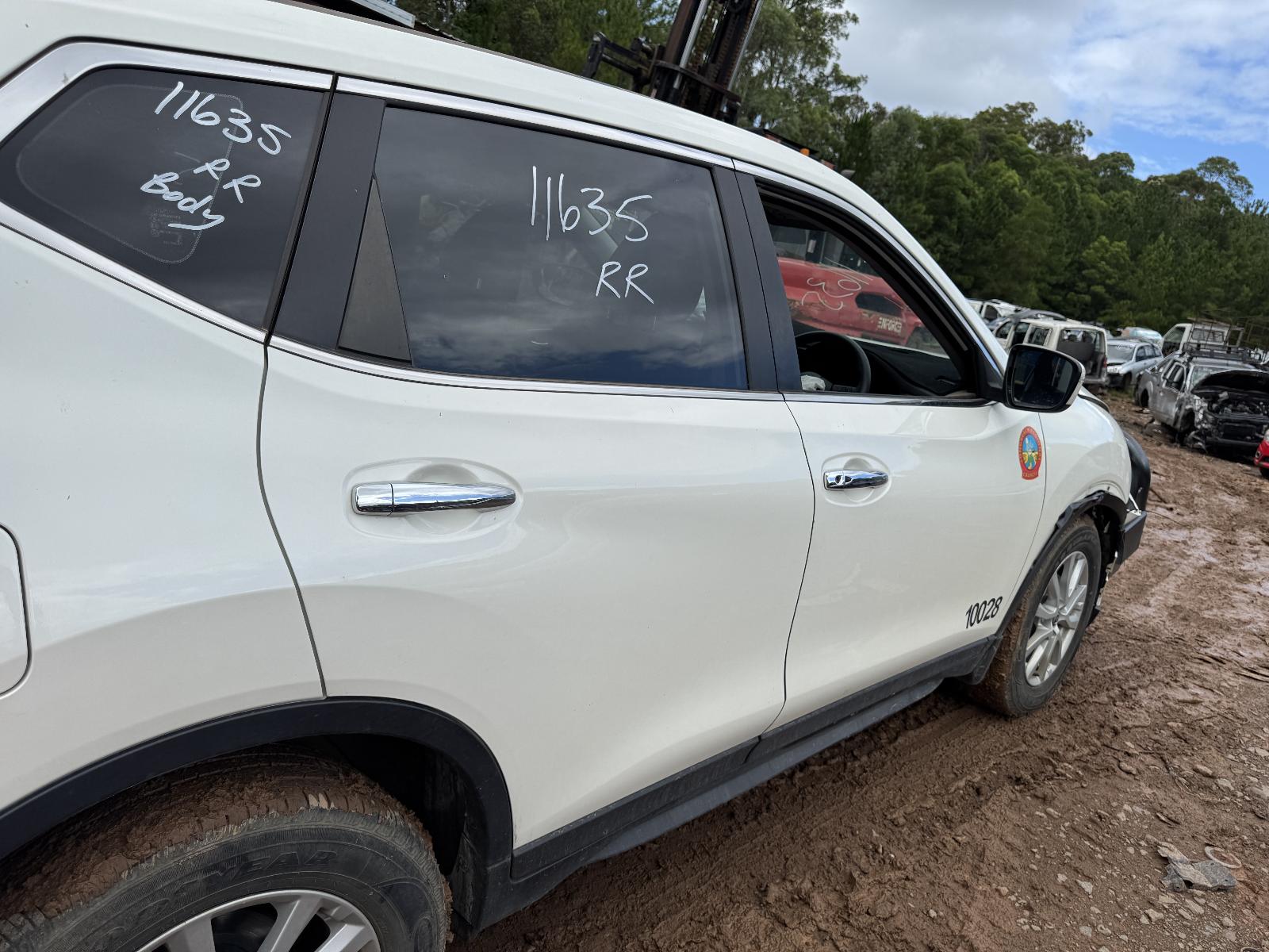 View NISSAN XTRAIL 2022 5 Door Station Wagon Breaking