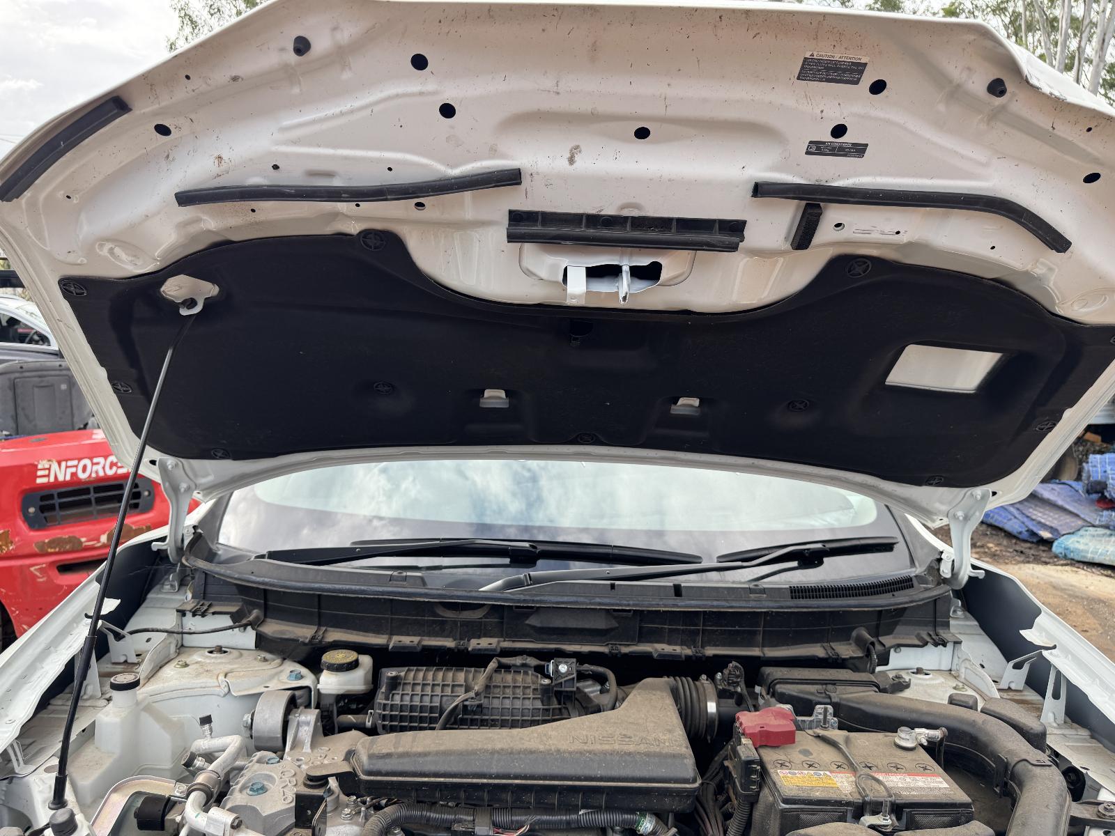View NISSAN XTRAIL 2022 5 Door Station Wagon Breaking