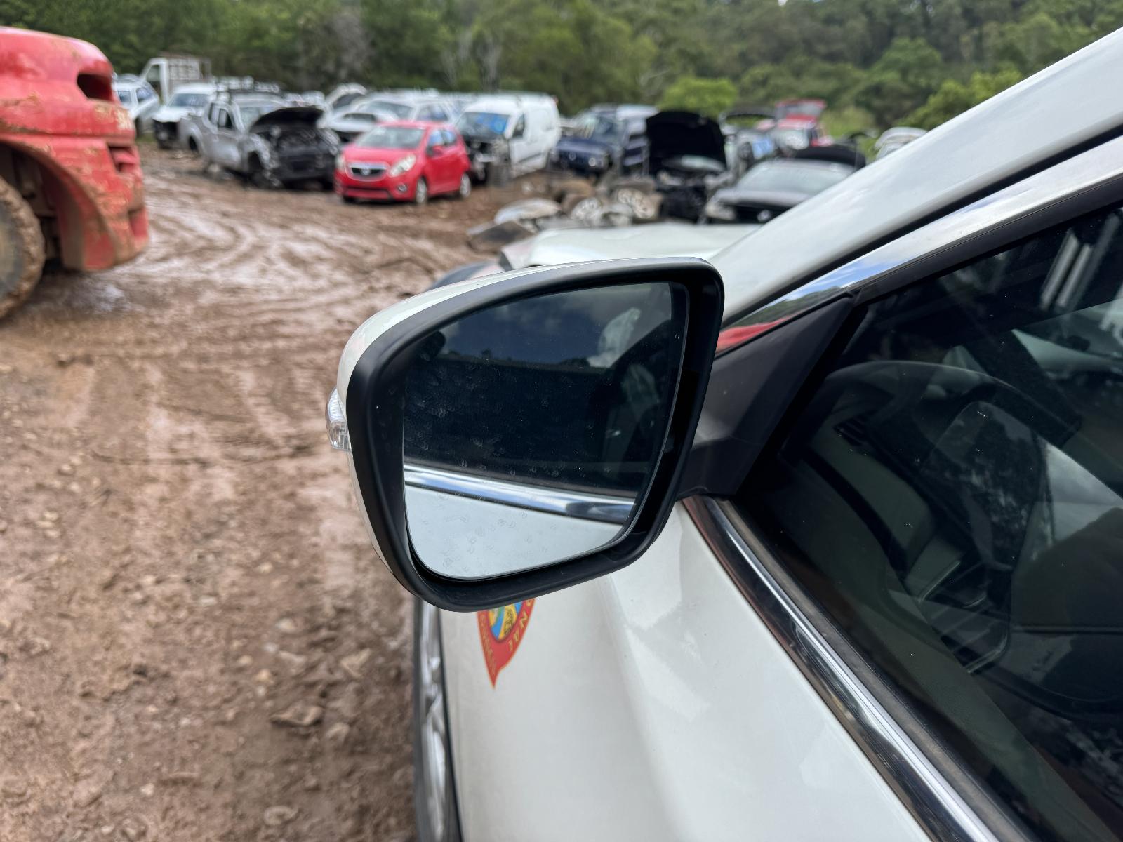 View NISSAN XTRAIL 2022 5 Door Station Wagon Breaking