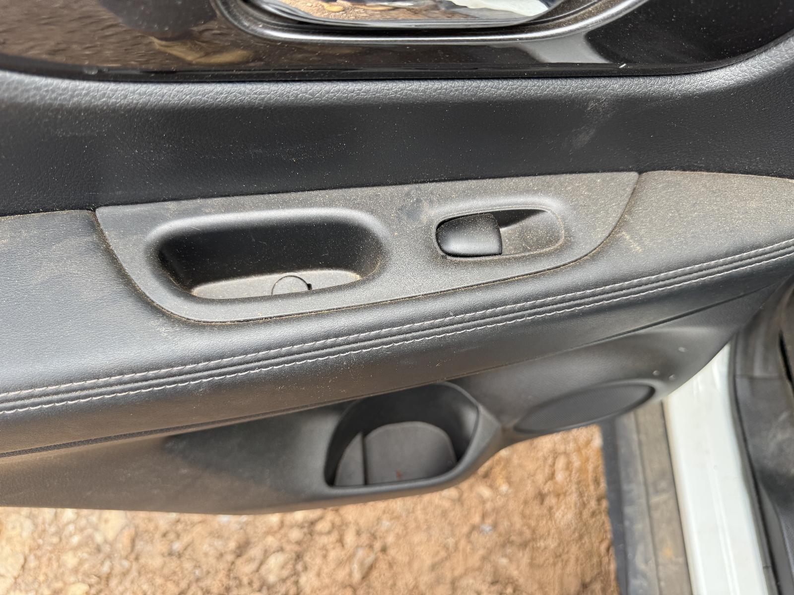 View NISSAN XTRAIL 2022 5 Door Station Wagon Breaking