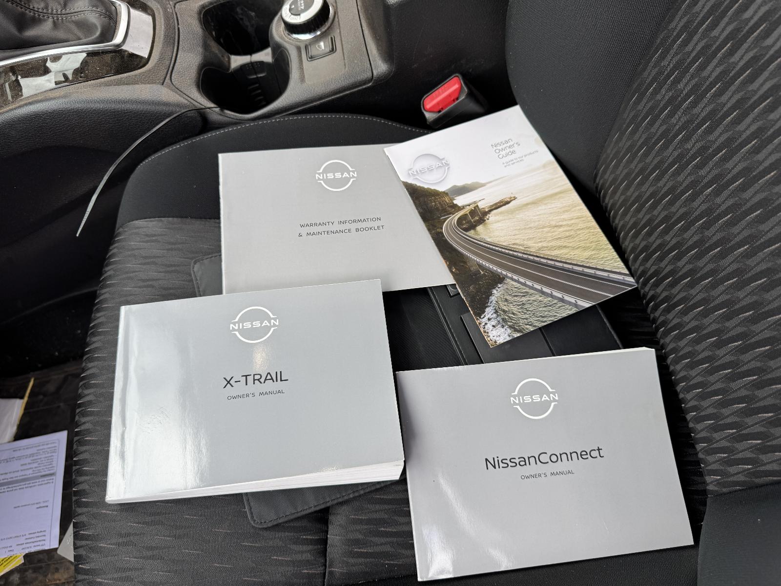 View NISSAN XTRAIL 2022 5 Door Station Wagon Breaking