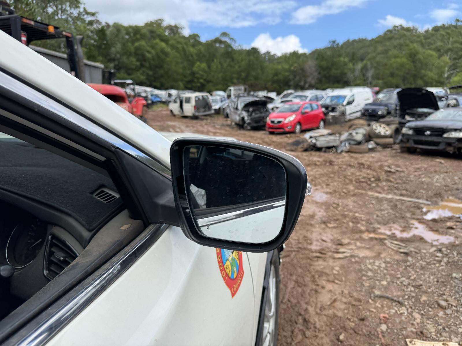 View NISSAN XTRAIL 2022 5 Door Station Wagon Breaking
