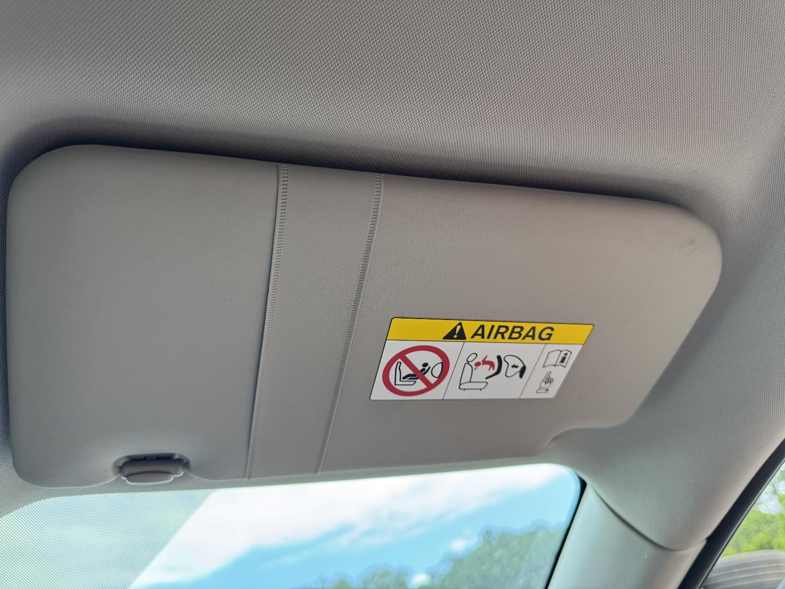 View NISSAN XTRAIL 2022 5 Door Station Wagon Breaking