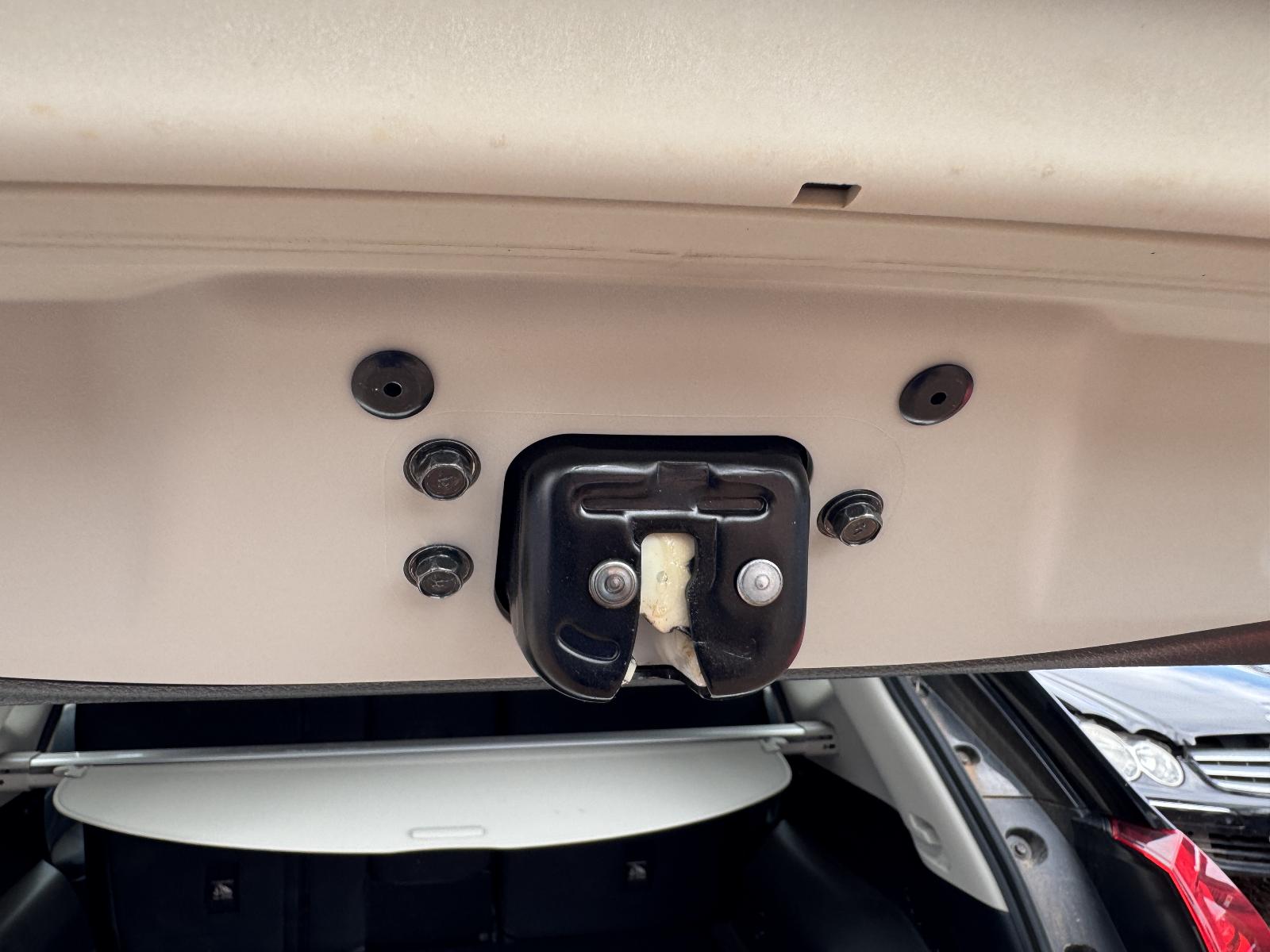 View NISSAN XTRAIL 2022 5 Door Station Wagon Breaking