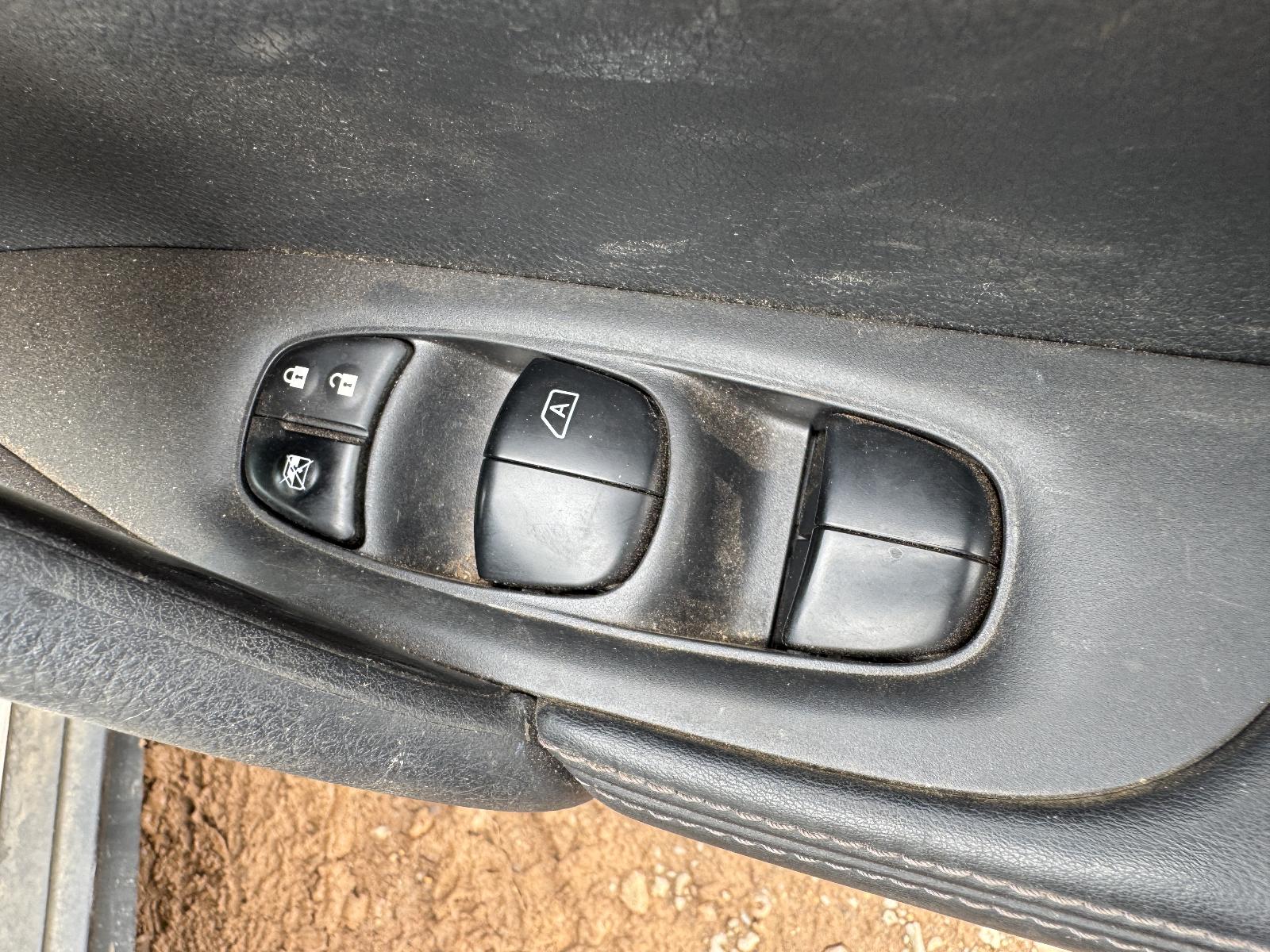 View NISSAN XTRAIL 2022 5 Door Station Wagon Breaking