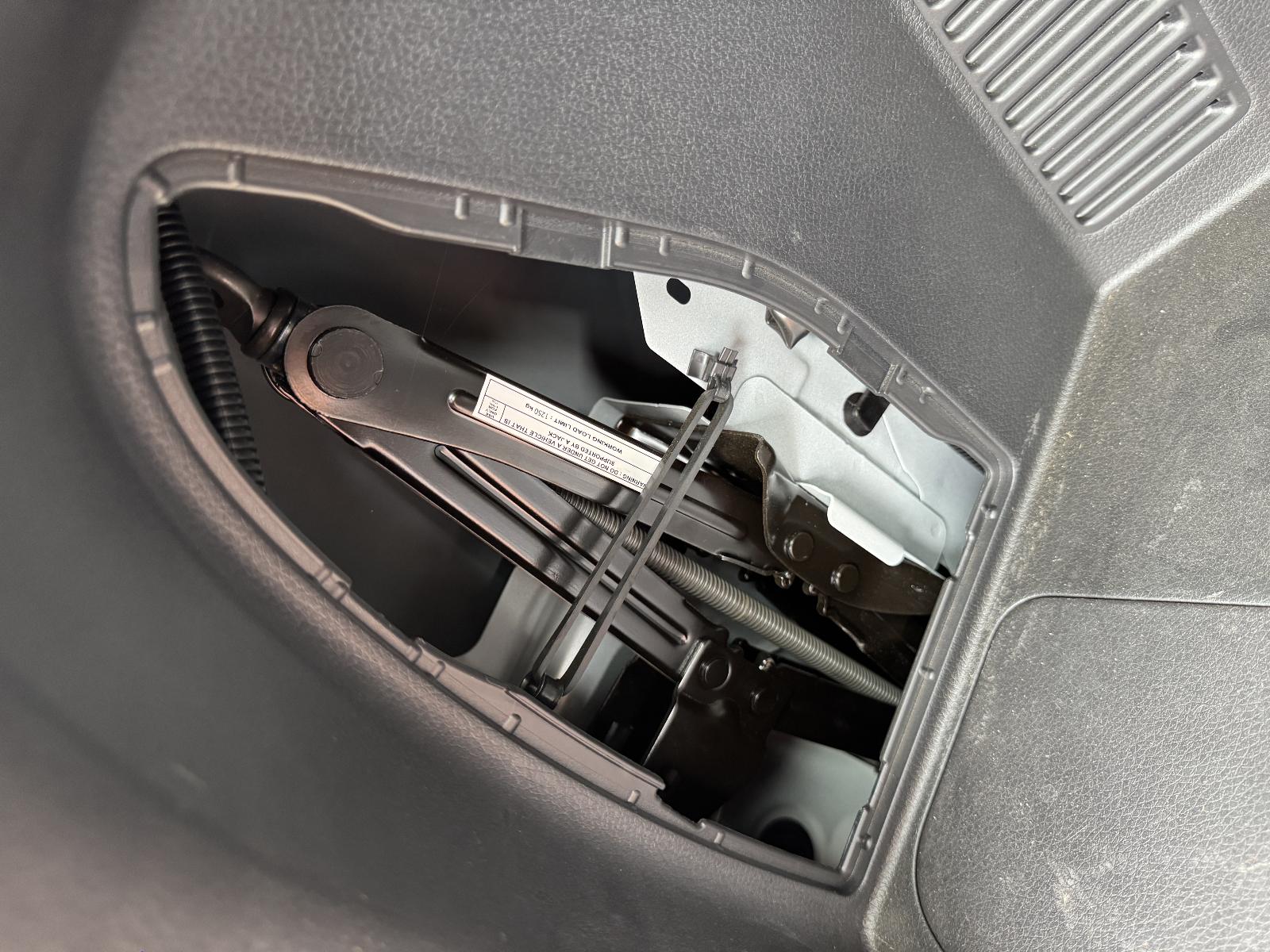 View NISSAN XTRAIL 2022 5 Door Station Wagon Breaking