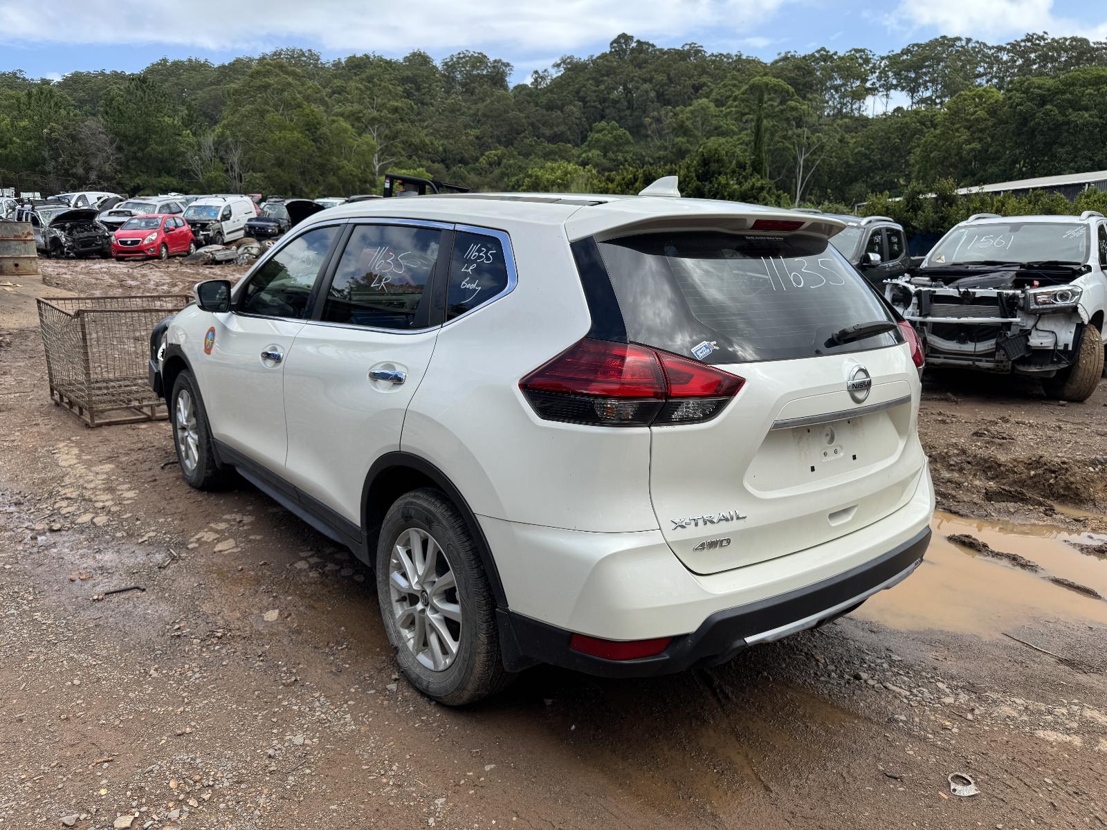 View NISSAN XTRAIL 2022 5 Door Station Wagon Breaking