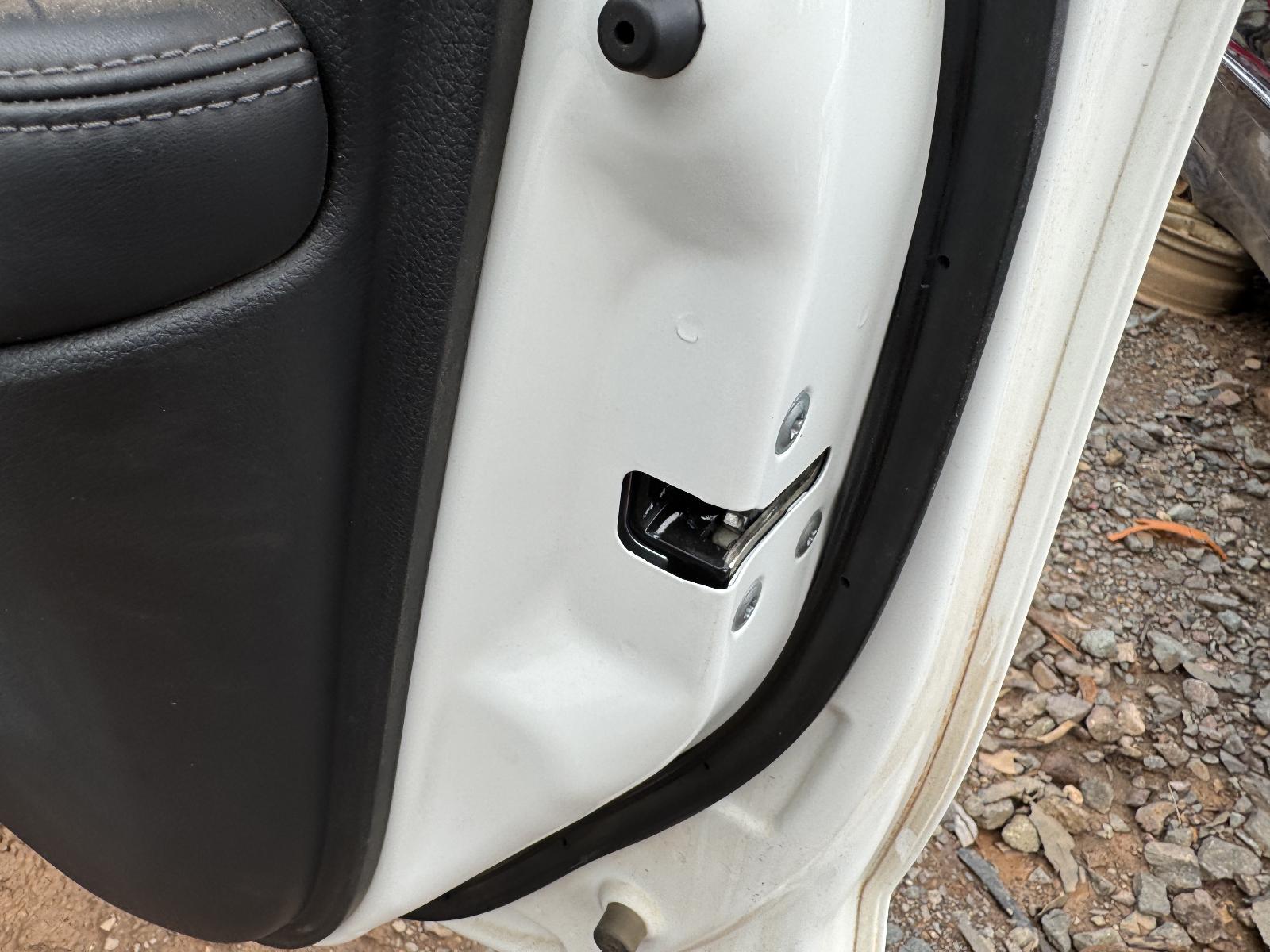 View NISSAN XTRAIL 2022 5 Door Station Wagon Breaking