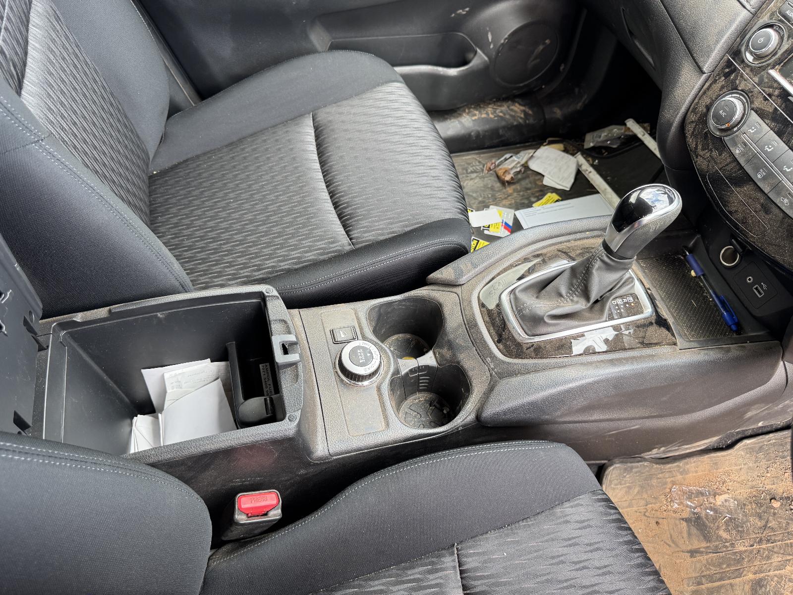 View NISSAN XTRAIL 2022 5 Door Station Wagon Breaking