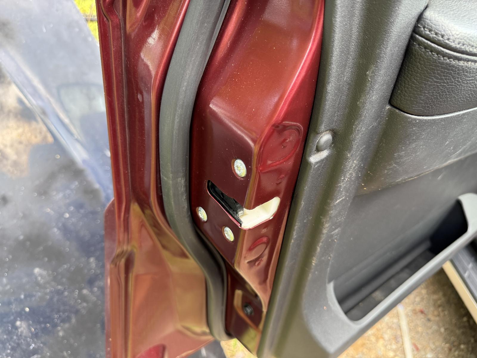 View MITSUBISHI PAJERO 2016 5 Door Station Wagon Breaking