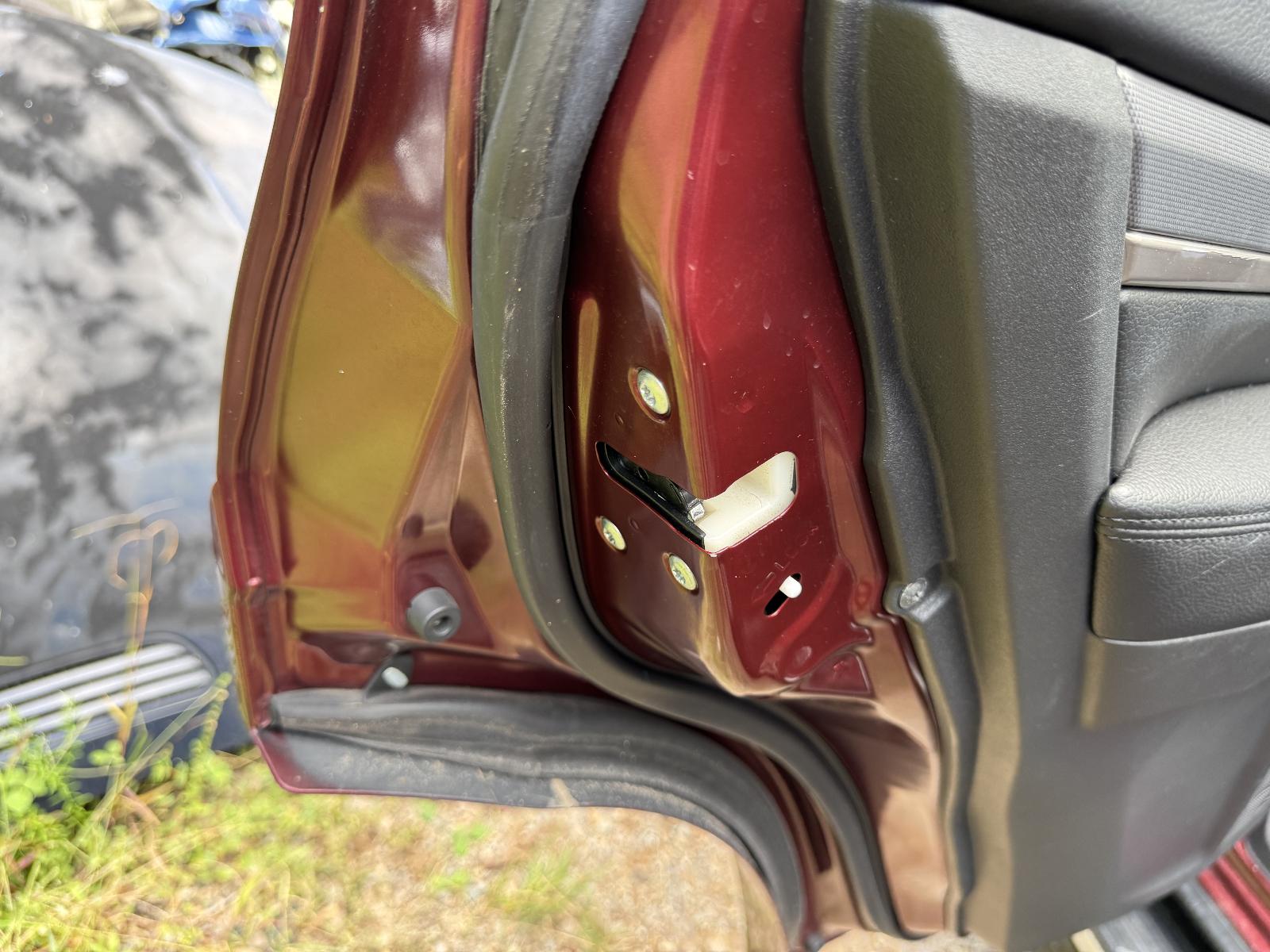 View MITSUBISHI PAJERO 2016 5 Door Station Wagon Breaking