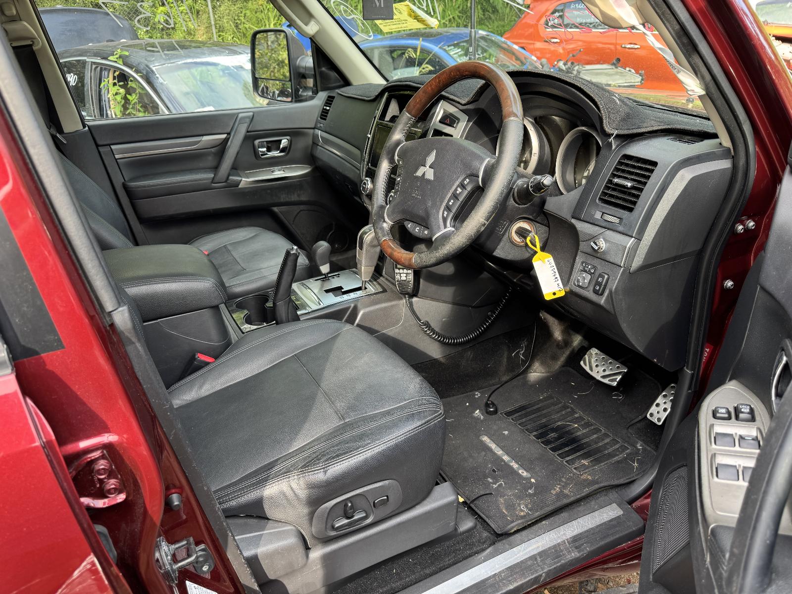 View MITSUBISHI PAJERO 2016 5 Door Station Wagon Breaking