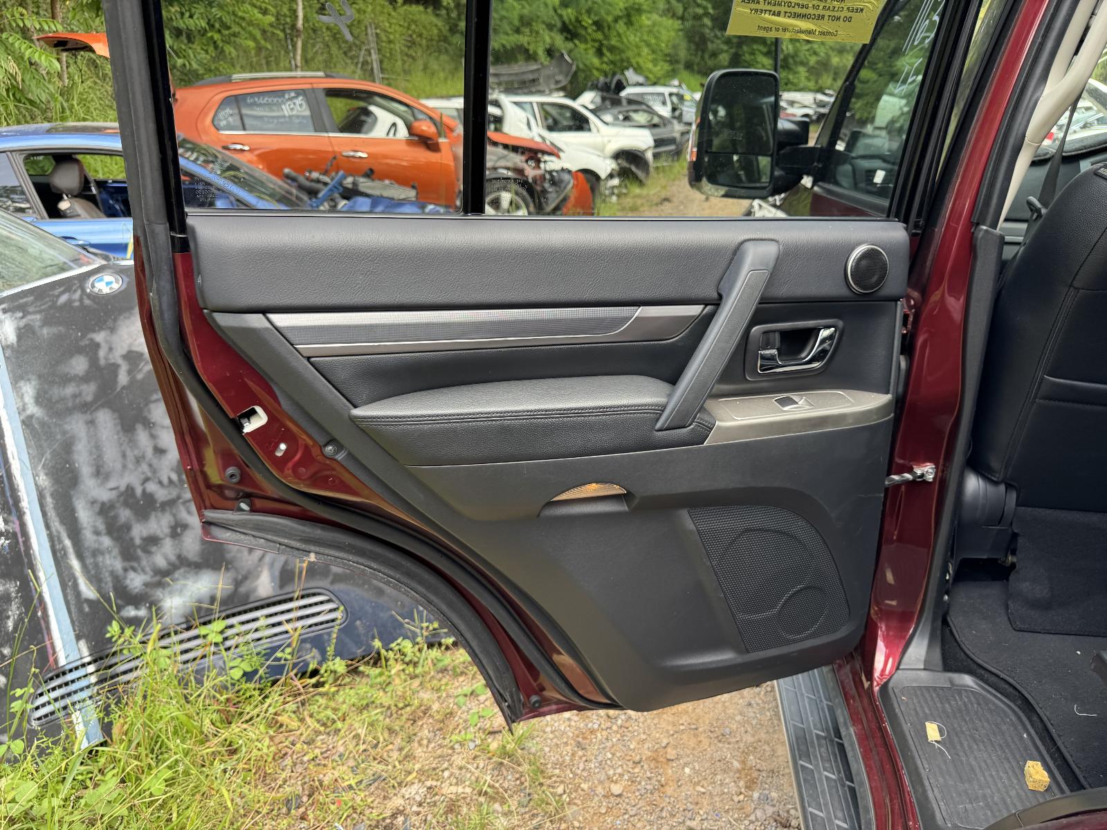 View MITSUBISHI PAJERO 2016 5 Door Station Wagon Breaking
