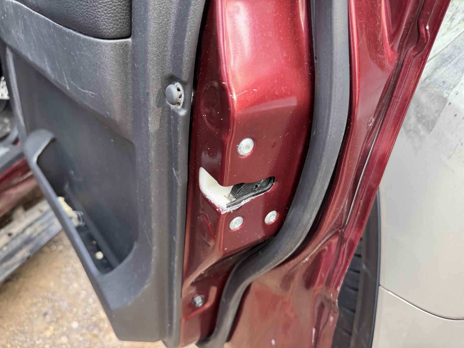 View MITSUBISHI PAJERO 2016 5 Door Station Wagon Breaking