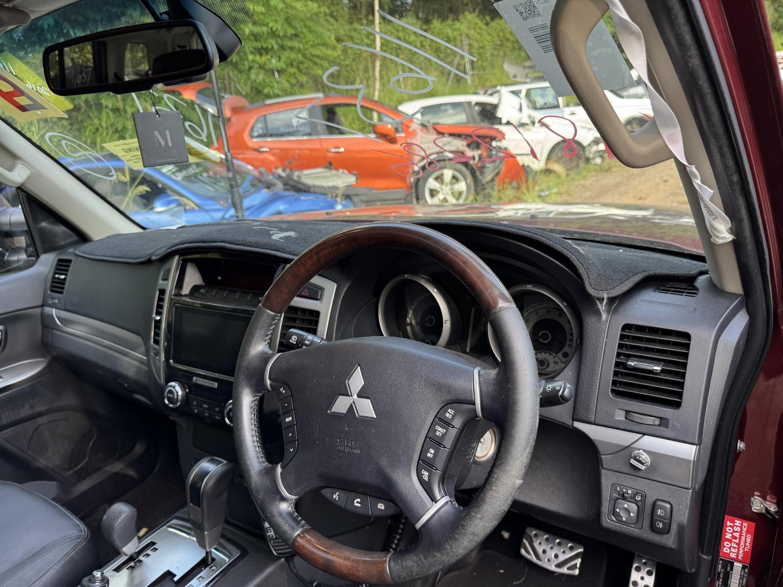 View MITSUBISHI PAJERO 2016 5 Door Station Wagon Breaking