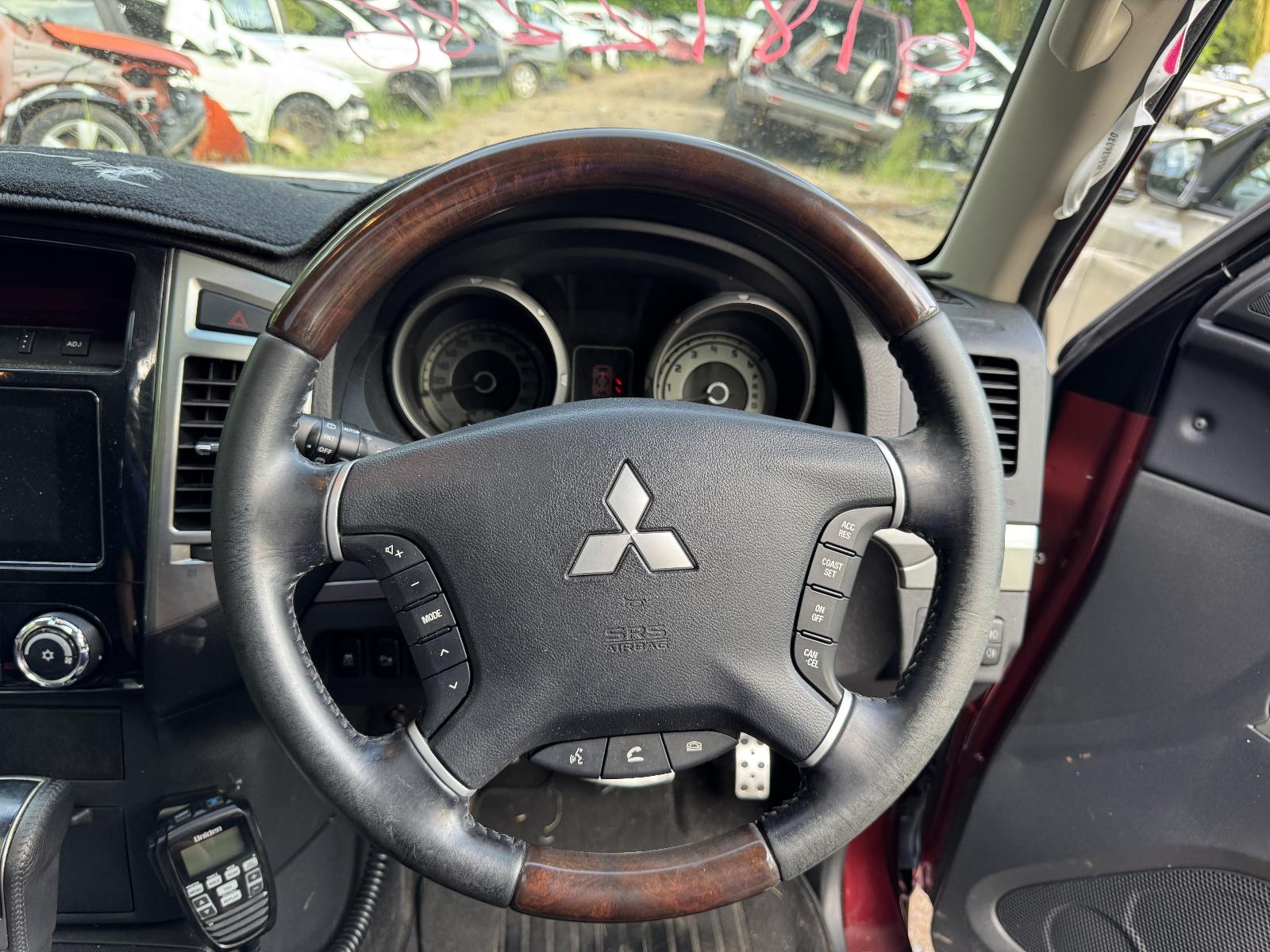View MITSUBISHI PAJERO 2016 5 Door Station Wagon Breaking