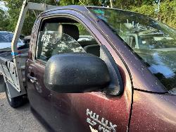 View TOYOTA HILUX 2006 2 Door Utility Breaking