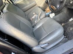 View TOYOTA HILUX 2006 2 Door Utility Breaking