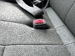 View TOYOTA HILUX 2006 2 Door Utility Breaking