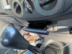View TOYOTA HILUX 2006 2 Door Utility Breaking