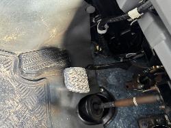 View TOYOTA HILUX 2006 2 Door Utility Breaking