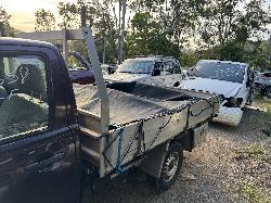 View TOYOTA HILUX 2006 2 Door Utility Breaking