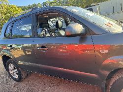 View HYUNDAI TUCSON 2009 5 Door Station Wagon Breaking