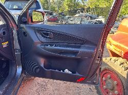 View HYUNDAI TUCSON 2009 5 Door Station Wagon Breaking