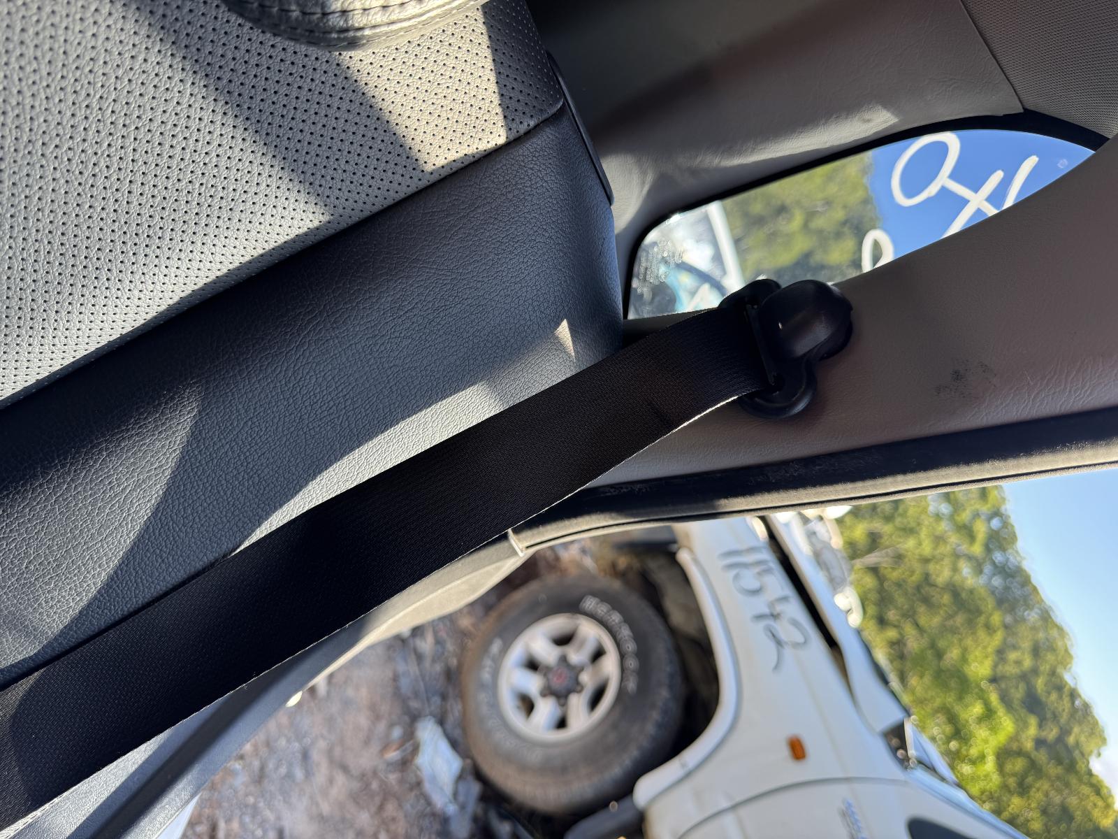 View HYUNDAI TUCSON 2009 5 Door Station Wagon Breaking