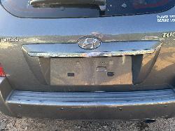 View HYUNDAI TUCSON 2009 5 Door Station Wagon Breaking