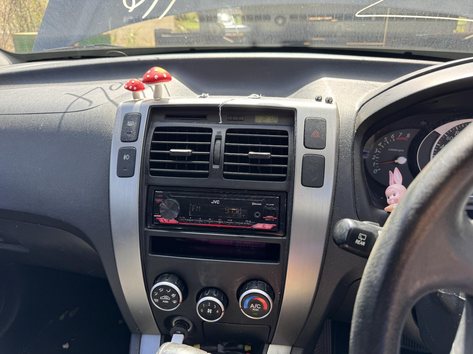 View HYUNDAI TUCSON 2009 5 Door Station Wagon Breaking