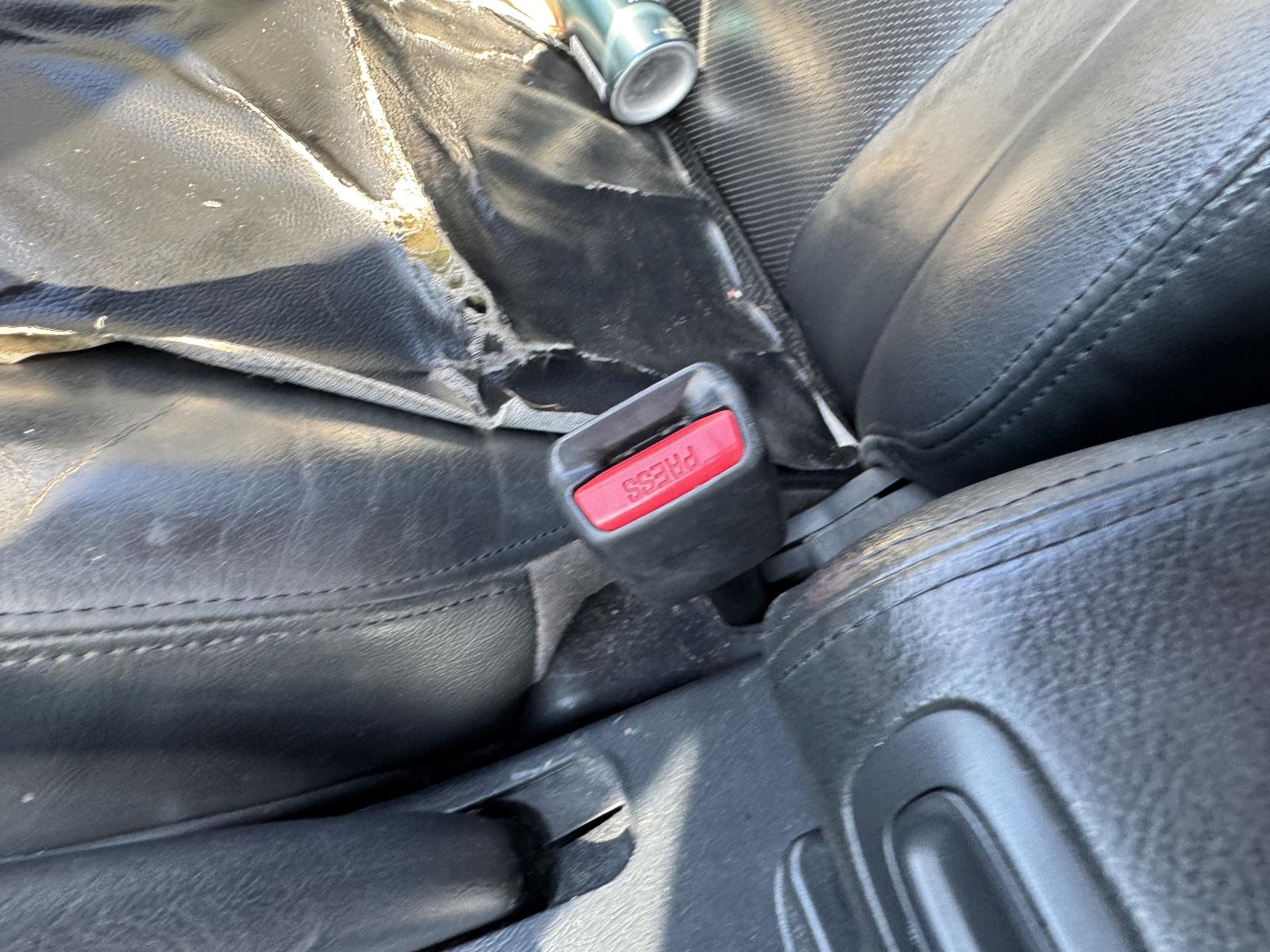 View HYUNDAI TUCSON 2009 5 Door Station Wagon Breaking