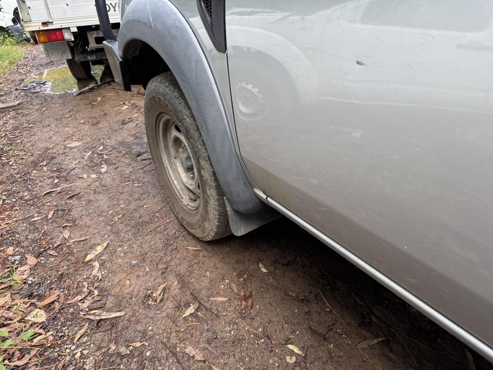 View FORD RANGER 2011 2 Door Utility Breaking