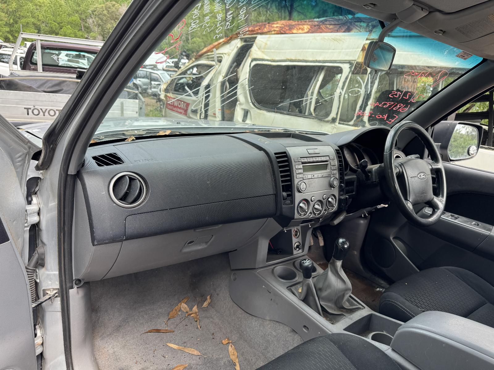 View FORD RANGER 2011 2 Door Utility Breaking