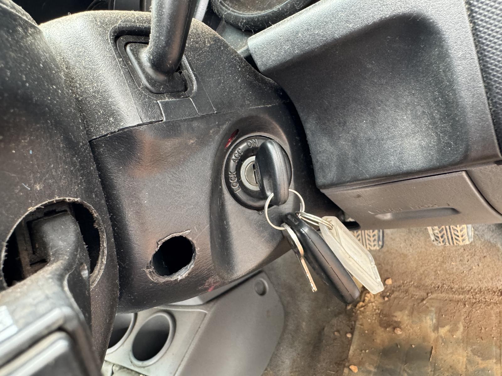 View FORD RANGER 2011 2 Door Utility Breaking