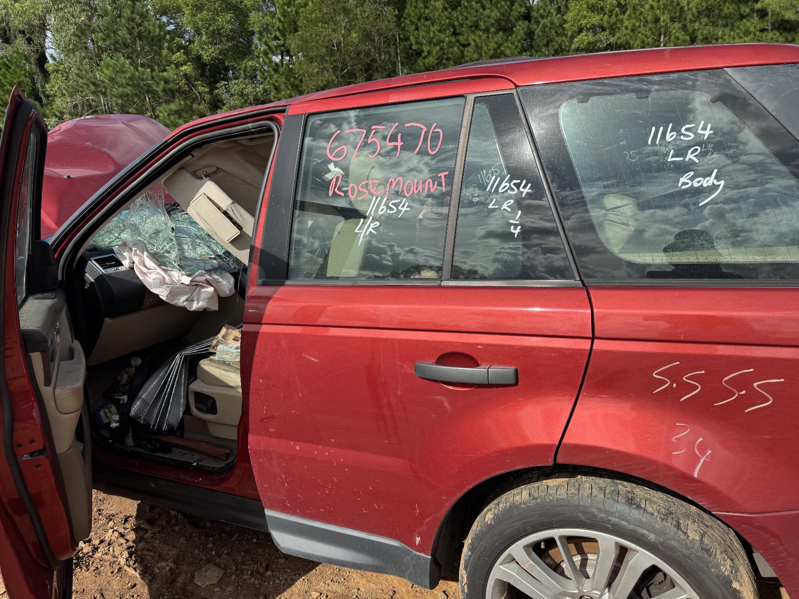 View LAND ROVER RANGEROVER SPORT 2011 5 Door Station Wagon Breaking